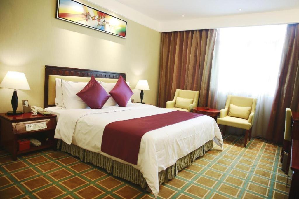 New Regent Hotel 恵州市 エクステリア 写真